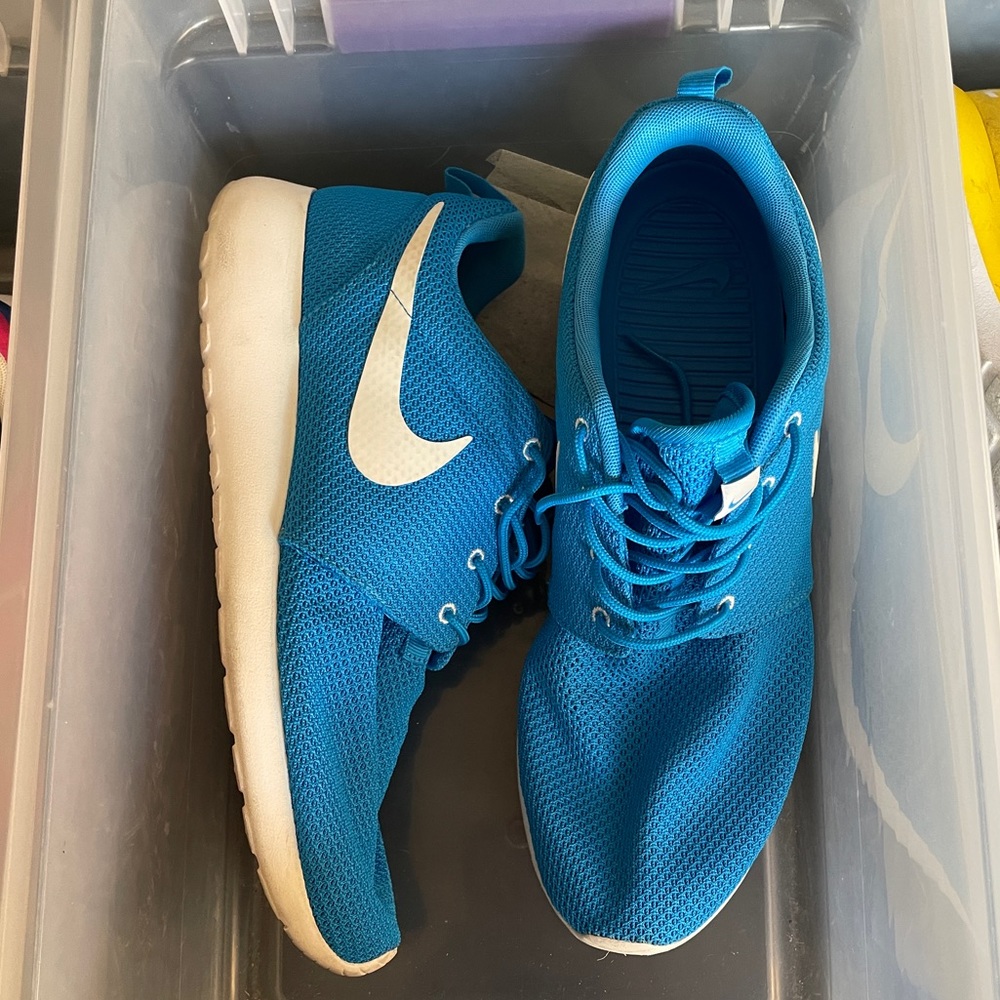 Roshes Light blue